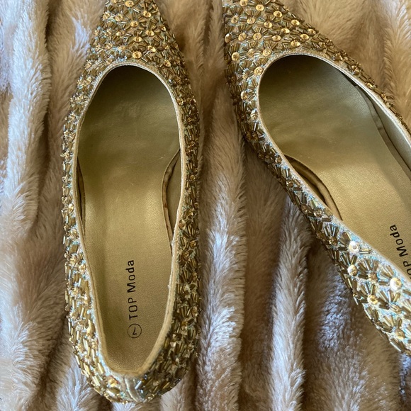 Pointed toe dress shoes - Picture 2 of 5